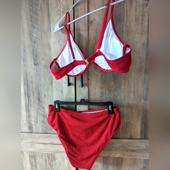 Shein Women's Red Underwire Bikini Size 1XL - Picture 3 of 4